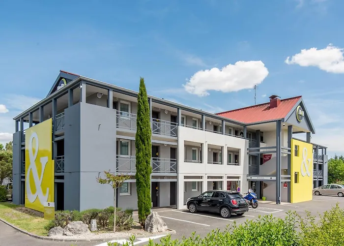 B&B HOTEL Bordeaux Mérignac Hôtel de Ville